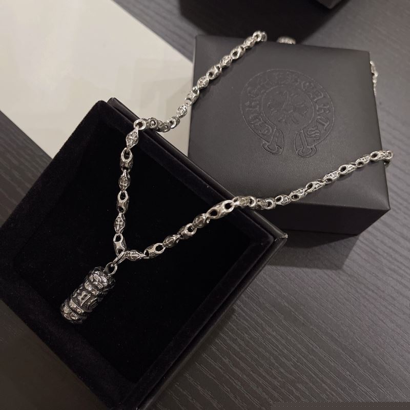 Ch**me He**ts necklaces